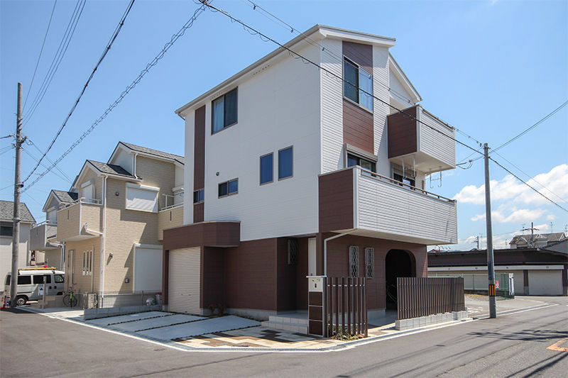 寝屋川市河北の新築戸建て住宅 インナーバルコニー シャッター付きのインナーガレージを完備した住宅 注文住宅ブログ 大阪京都で注文建築専門の工務店は匠建枚方