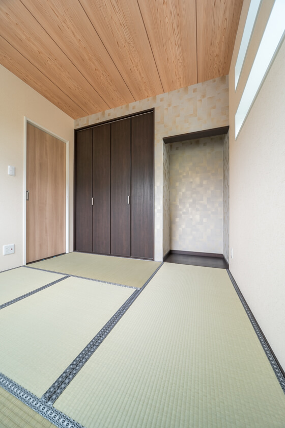 和室に戸袋引戸と室内窓マドモでスッキリした明るい和室に 注文住宅ブログ 大阪京都で注文建築専門の工務店は匠建枚方