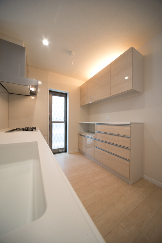 和室に雪見タイプの猫間障子とアルミ襖 掃き出し窓はシンフォニーマイルド 注文住宅ブログ 大阪京都で注文建築専門の工務店は匠建枚方