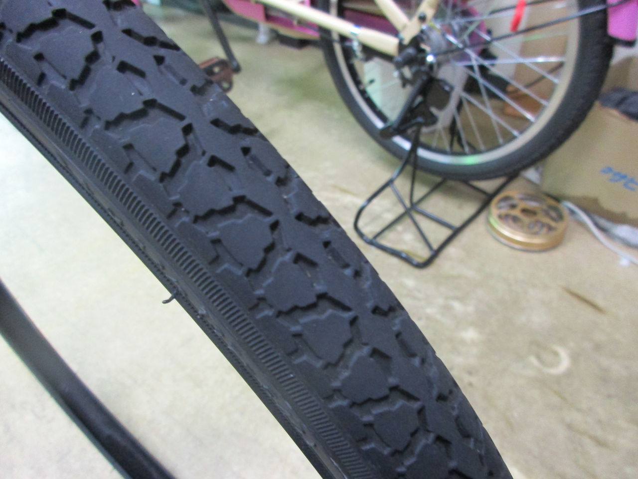 黒い粉とパンク・揉まれパンク : 商店街の自転車屋 曙光輪業（shokou 