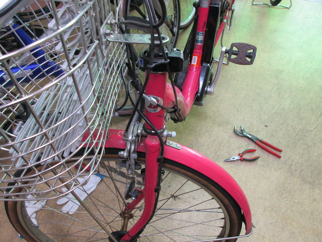 自転車 倒れた ハンドル 動かない