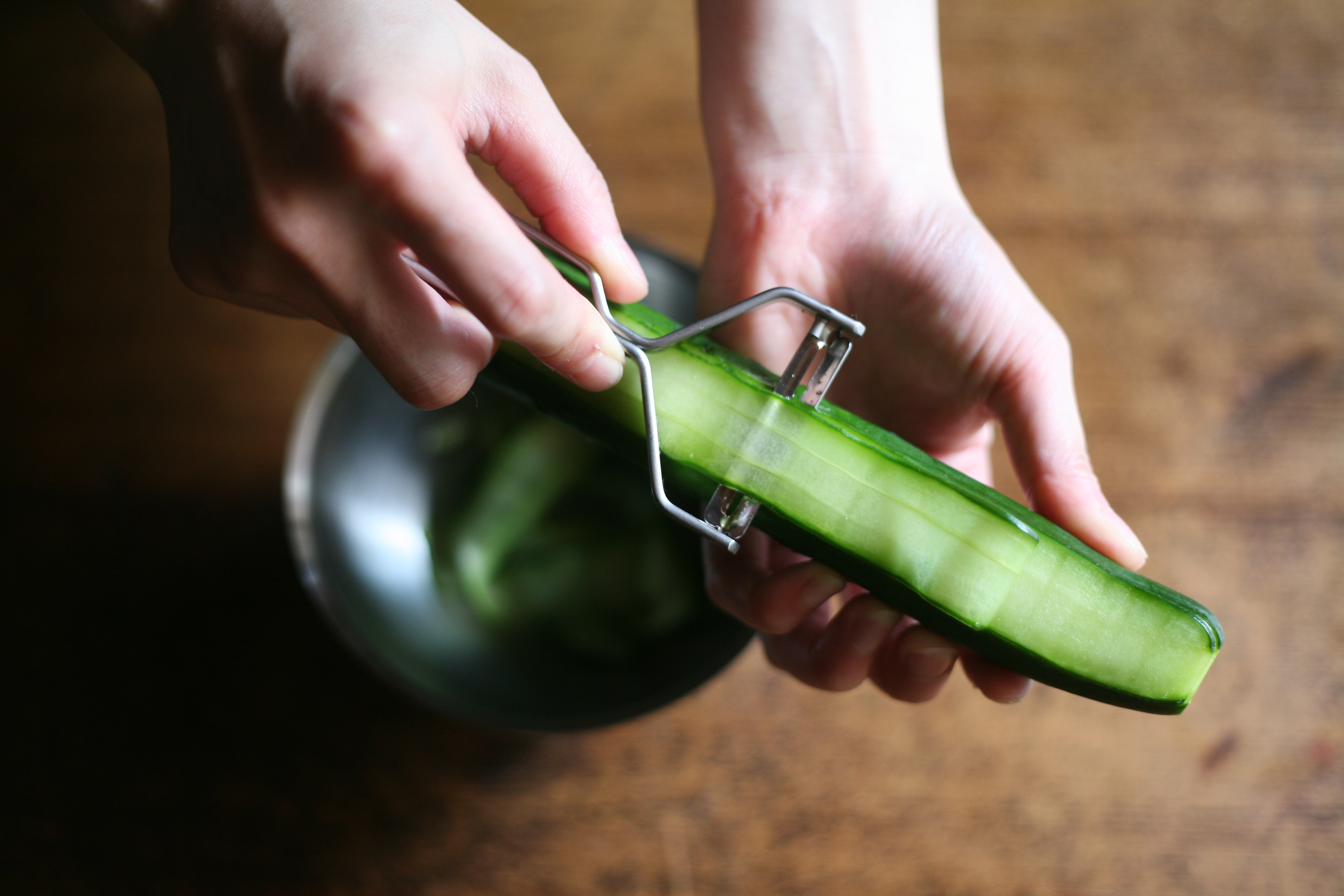 термопаста для процессора. тесто для пиццы. чистить картошку. смочь тонкий. смочь тонкий.