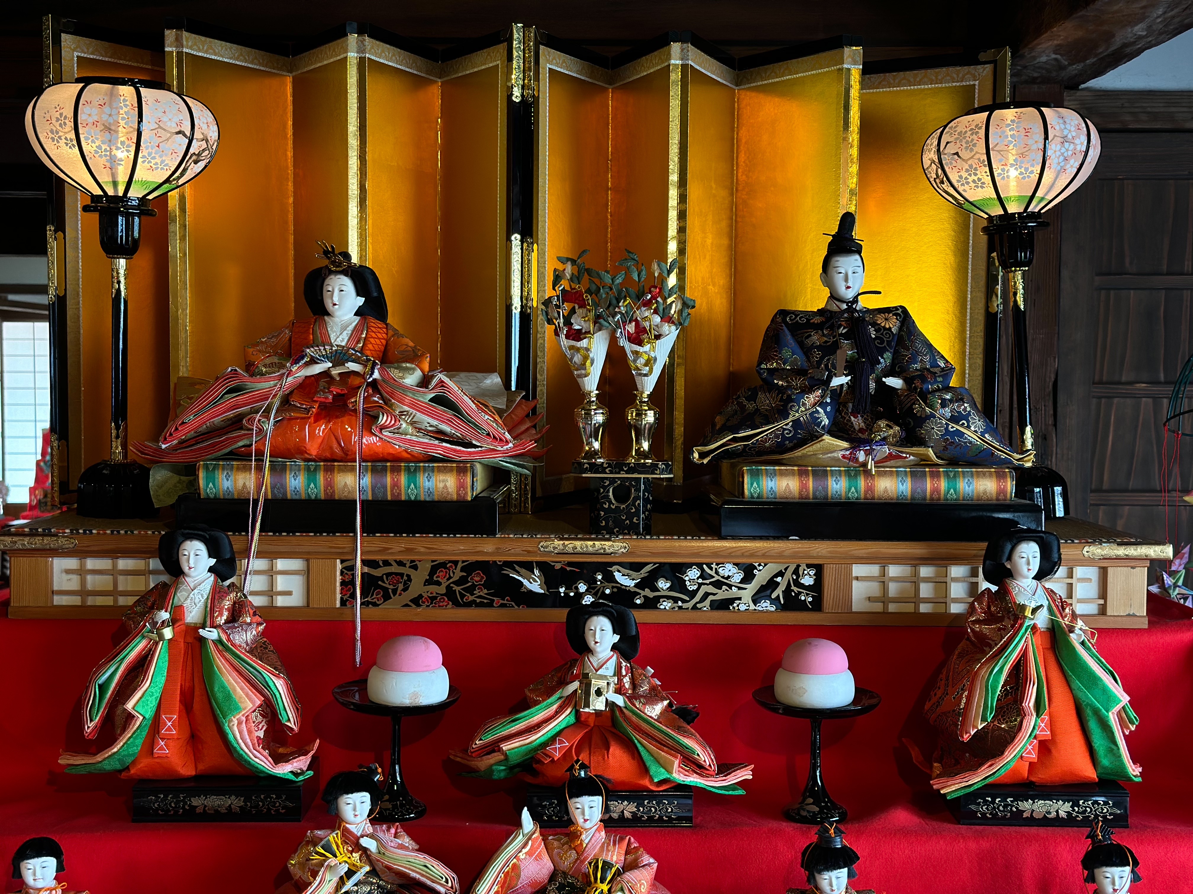 雛人形】五段目に飾られる「仕丁（しちょう）」と呼ばれるお人形。童謡