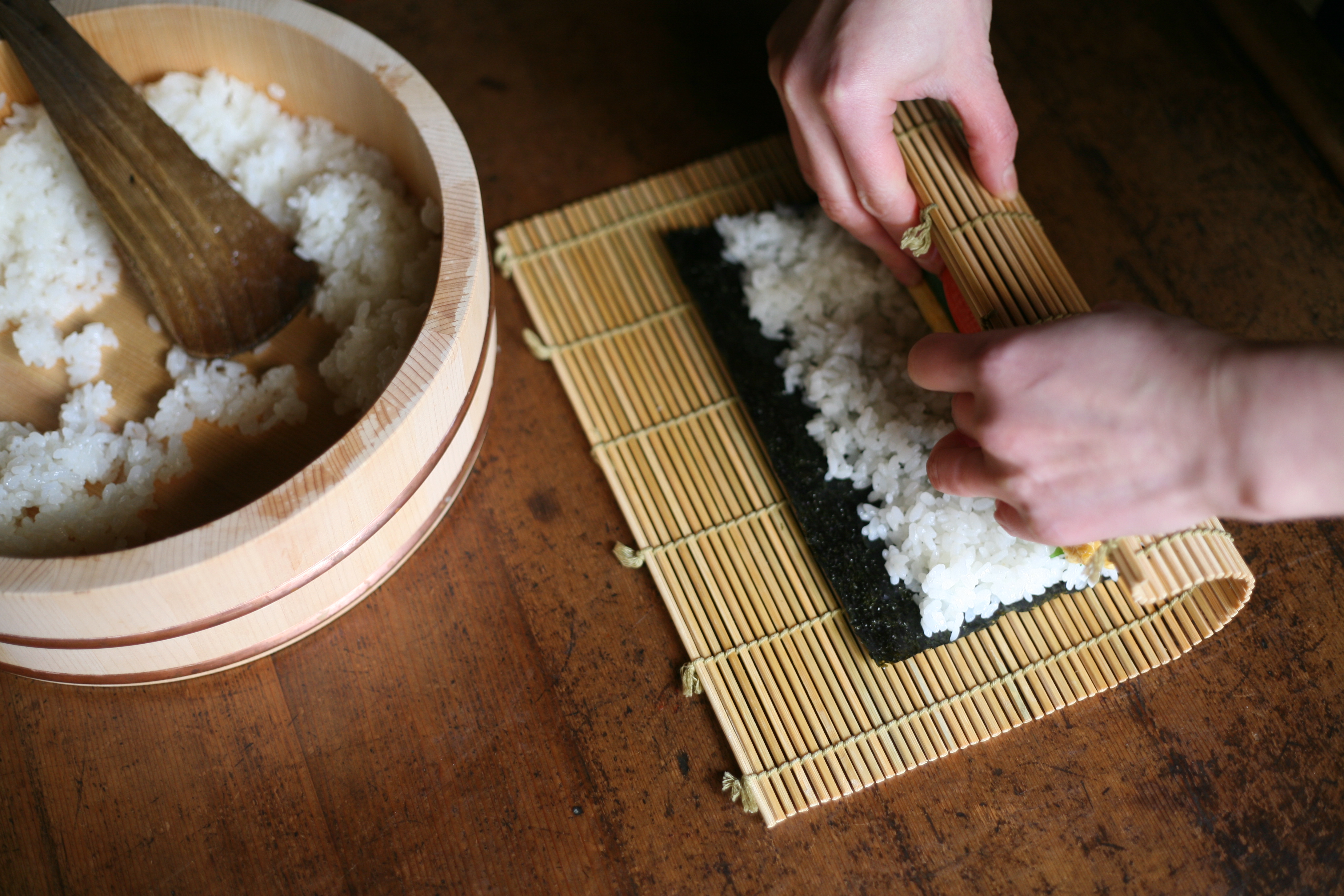 今日是日本的 節分 即立春的前一天 所以製作了寓意把福氣捲起來吃掉即可祛災辟邪的 恵方巻 也稱作幸運卷 開運卷 招福卷等 職人 Com網誌