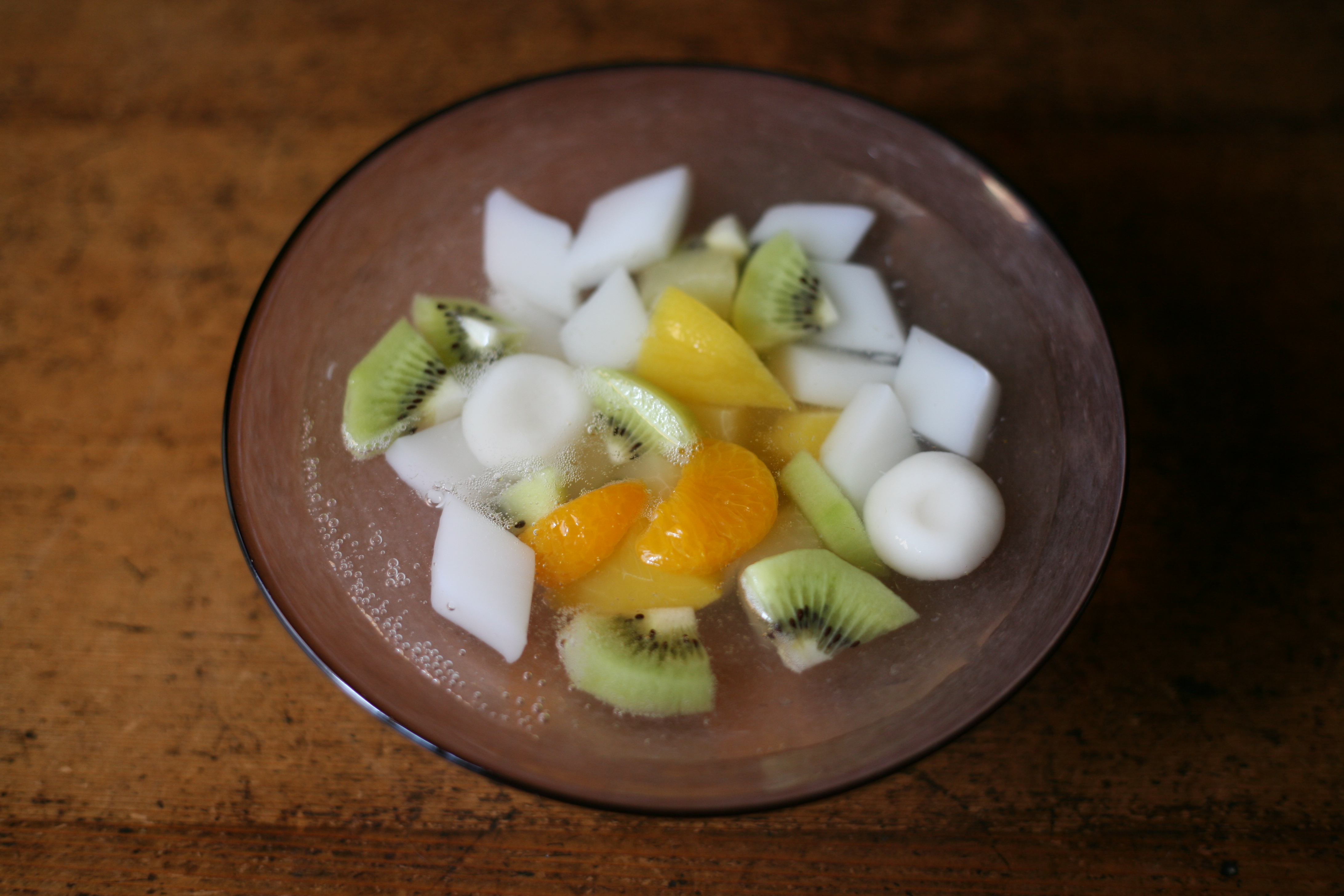 昭和レトロなフルーツポンチ】ここ最近、若者の間では「昭和