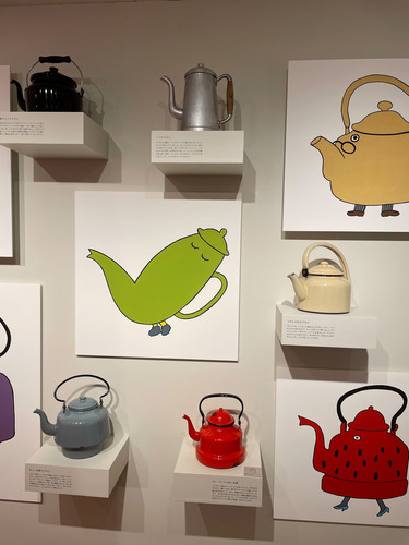 やかん展】知る人ぞ知る“やかんコレクター”でもある、人形作家の粟辻早