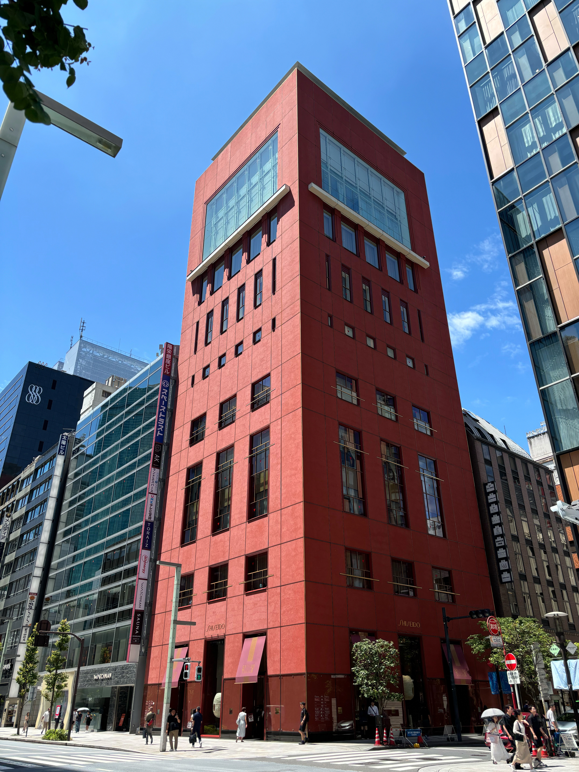 歴史のすべてがわかる『資生堂百年史』【先進企業に学ぶ企業