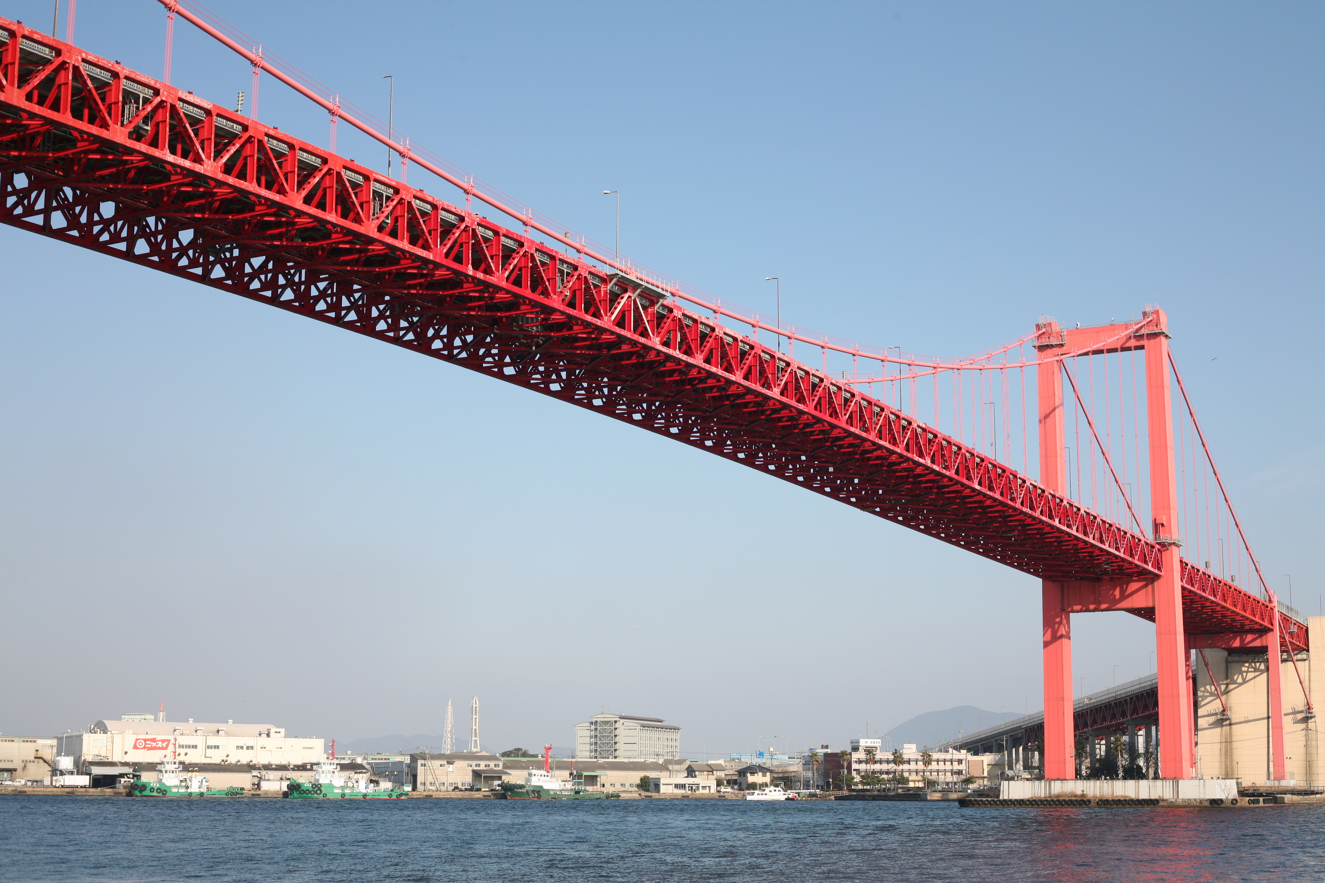 Bridge Entrances and Exits] Bridges in Japan have clearly