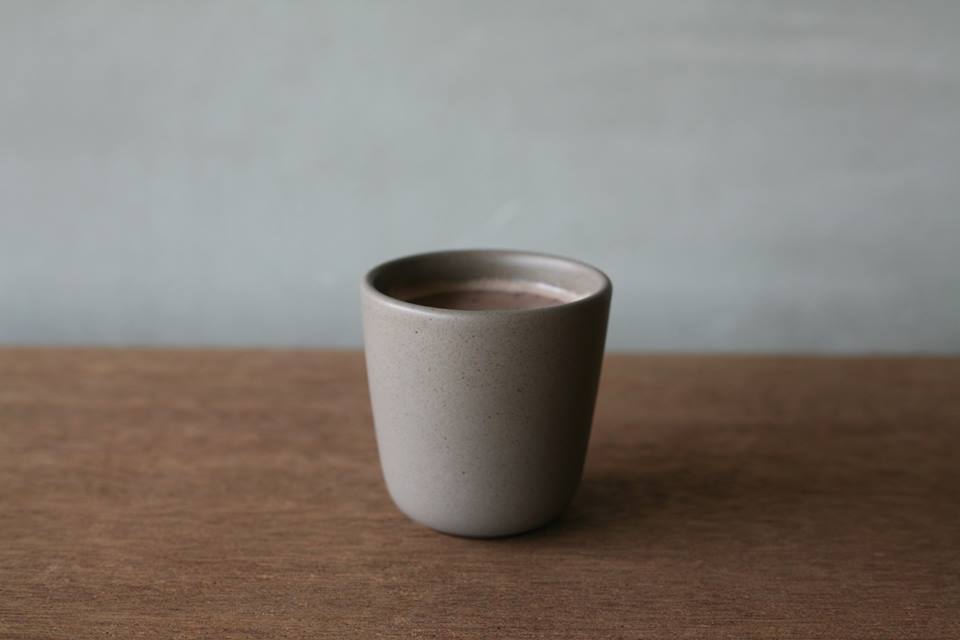 SUEKI CERAMICSのshort cupが残りわずかとなりました。つい手に取り