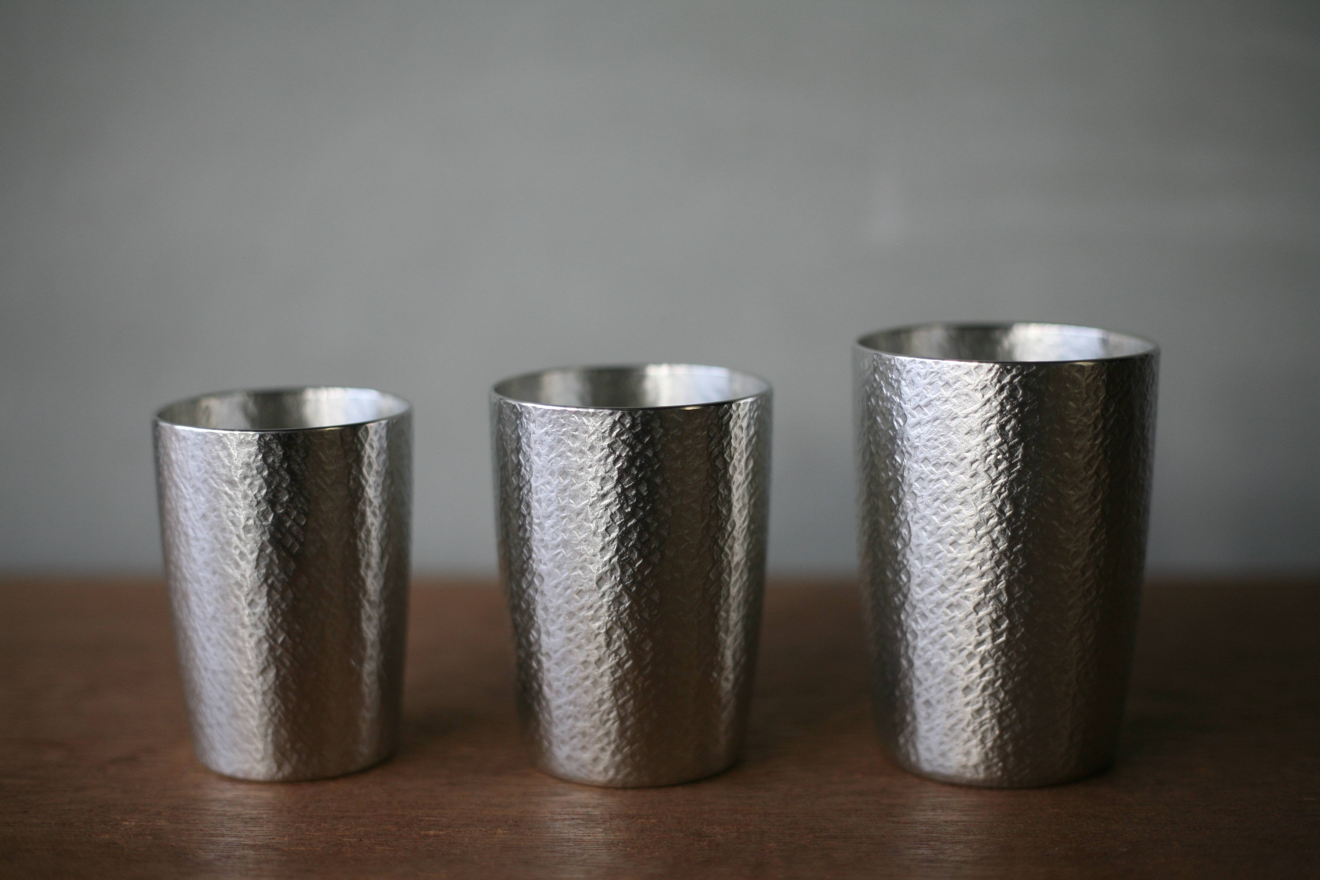 大阪錫器又有貨了】大阪錫器品製作的歷史可追溯到江戶時期，昭和58年