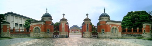 Kyoto_National_Museum_main_gate