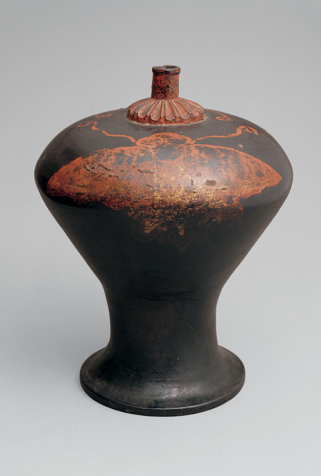 酒瓶之徳利】裝盛日本酒的酒壺稱之為「徳利」，蕎麥涼麵蘸汁的容器也叫