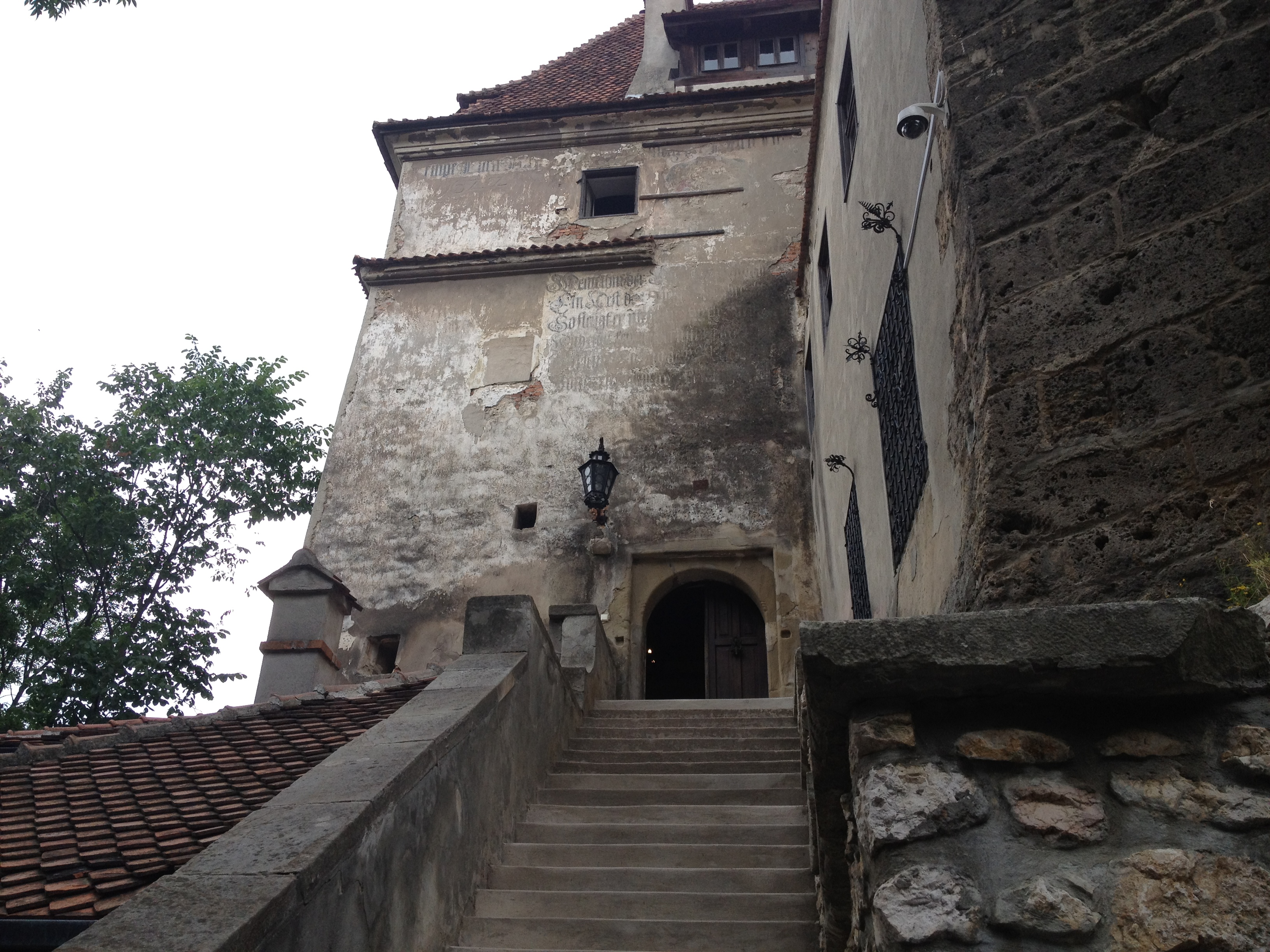 ドラキュラで有名なブラン城があるルーマニアのブラショフ 職人 Com通信