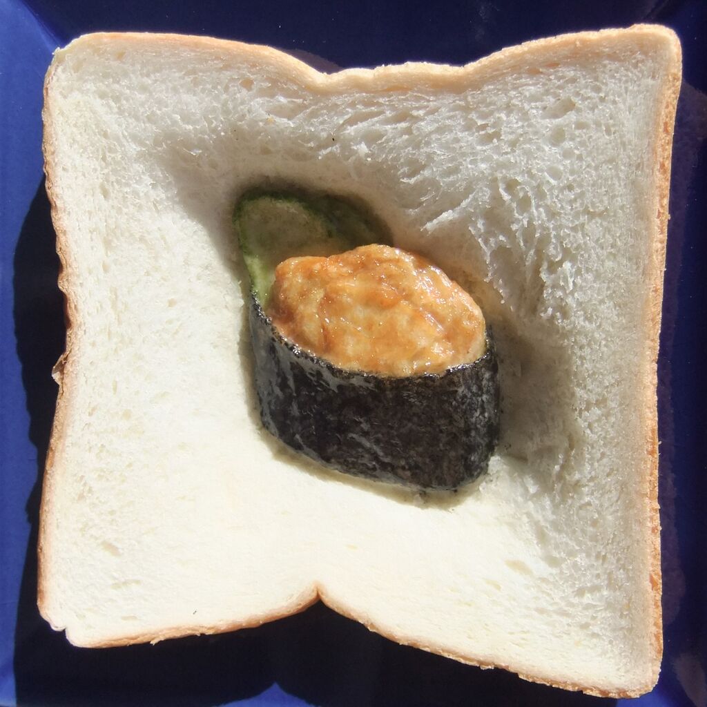 ウニ軍艦巻き 食パンの窓