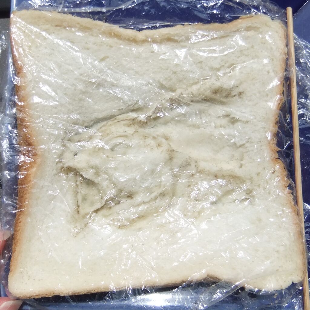 メバル唐揚げ 食パンの窓