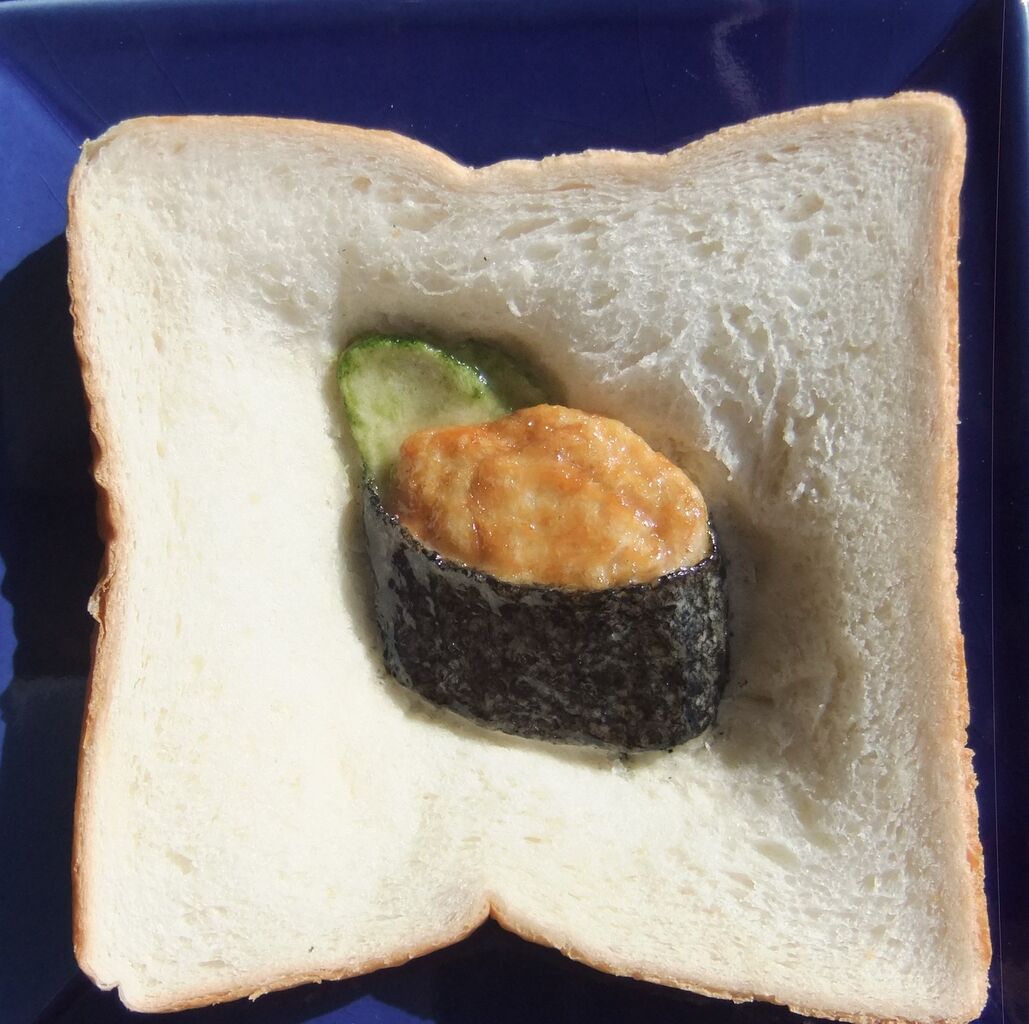 ウニ軍艦巻き 食パンの窓