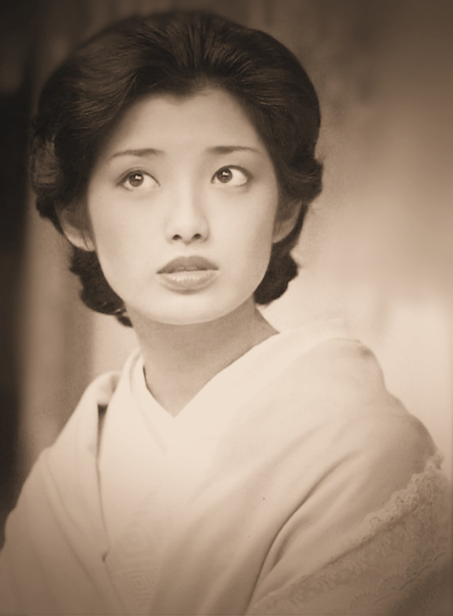 霧雨楼 秘めやかな名曲 山口百恵 祭典の日々