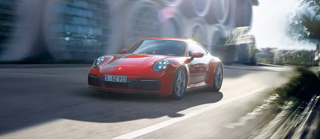911 8代目