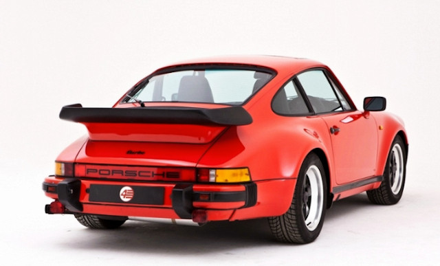 ポルシェ911 back