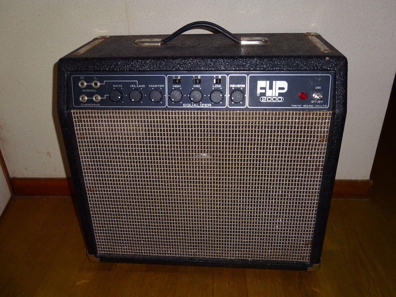 Guyatone GA-2000 真空管アンプ Yahoo!オークション - Guyatone 60W真空管 ギターアンプ FLIP GA