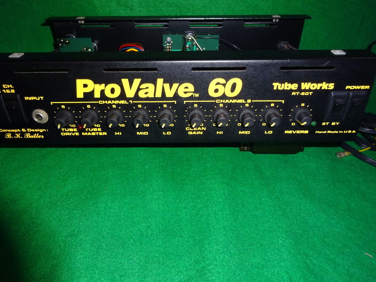 KNIGHT BASIC 60-WATT DELUXE 真空管アンプ Knight Basic 60-Watt Deluxe Tube Amplifier – Vintage from