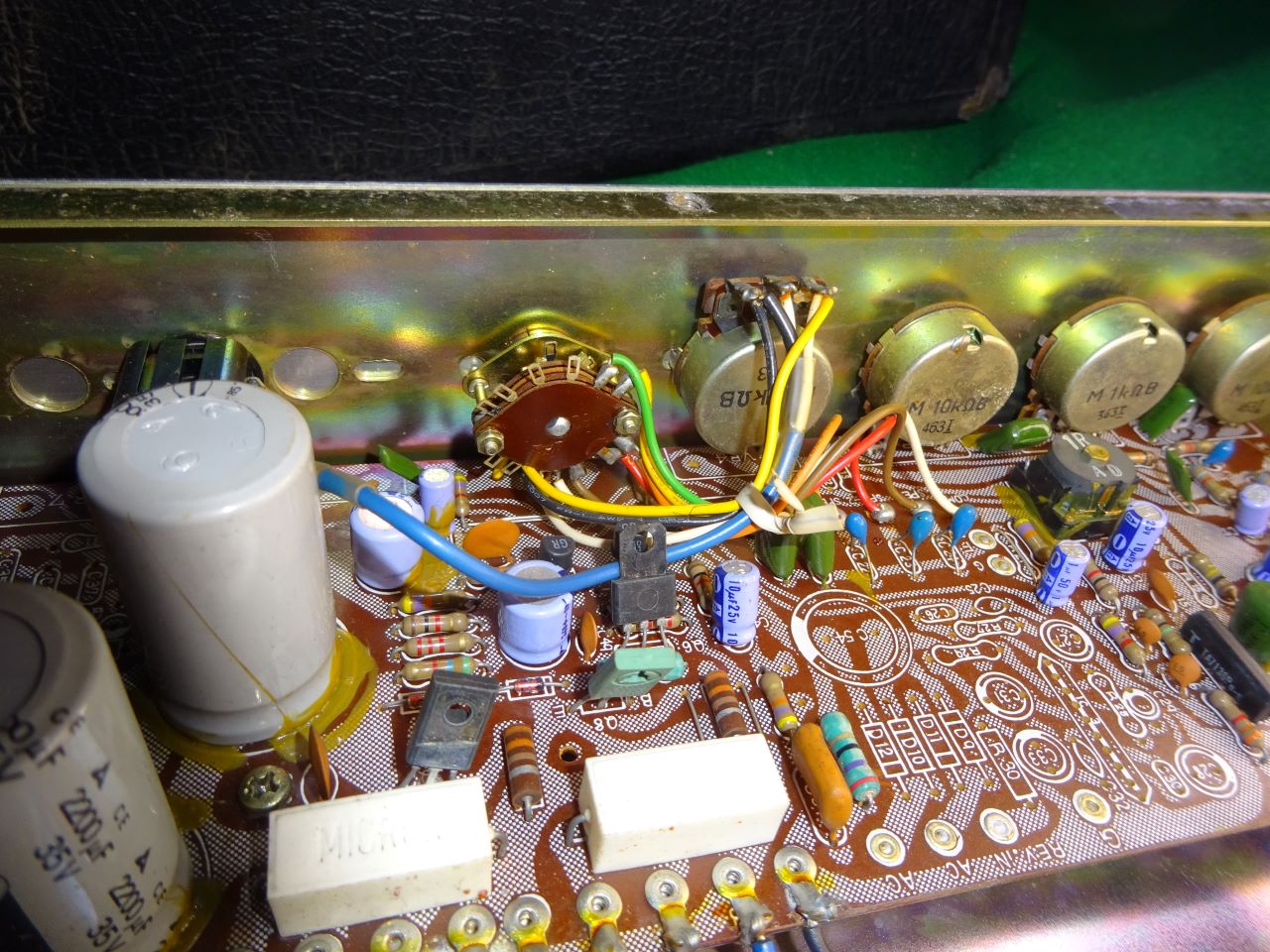 Roland CB-40 (1) : 長田(猫舌)のblog