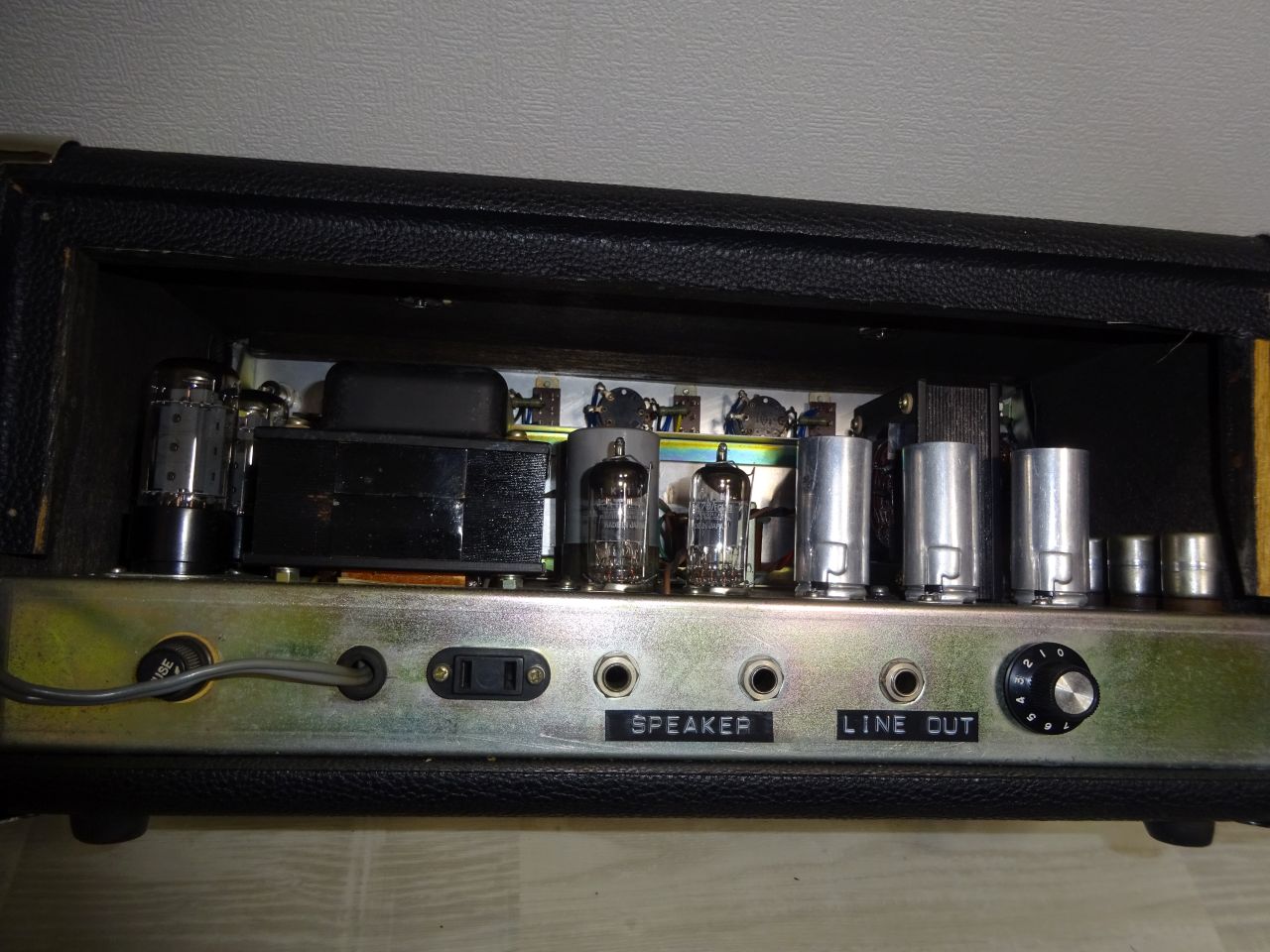 Guyatone VA-55 (2) : 長田(猫舌)のblog