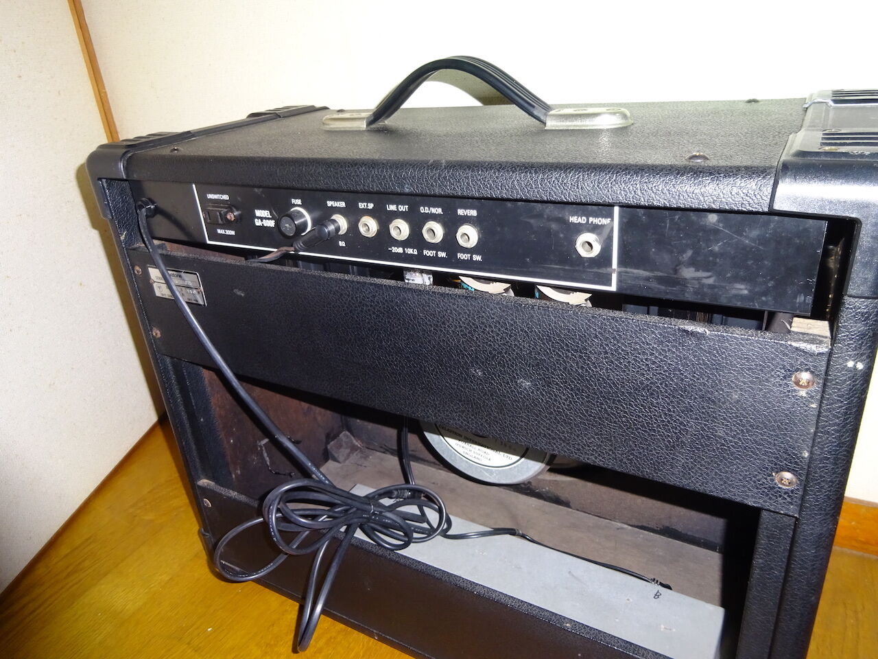 Guyatone FLIP-600FX (GA-600F) (1) : 長田(猫舌)のblog