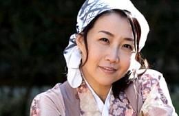 【ヘンリー塚本】白目を剥くほどの絶頂アクメ！熟女妻が久しぶりのチンポにヨガり、痙攣し、イキまくる！(Part.1) : 官能エロ動画｜昭和エロス