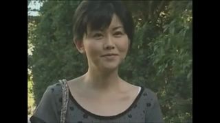 【ヘンリー塚本】犯罪を犯しても待っていてくれた妻を愛おしく思い、帰宅してすぐに妻を抱いた男(浅井舞香) : 官能エロ動画｜昭和エロス