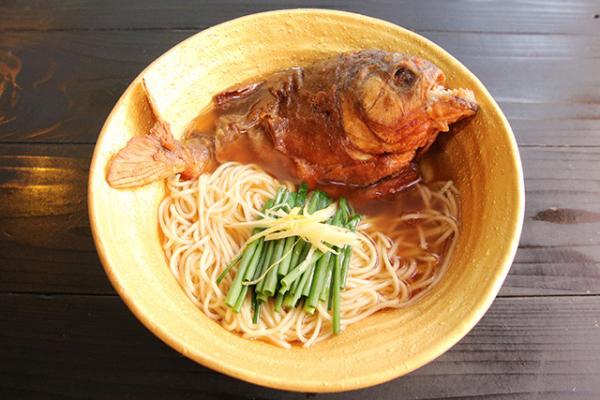 ピラニアラーメン(5500円)が1000杯限定　お前ら急げｗｗｗｗｗｗｗｗｗｗ