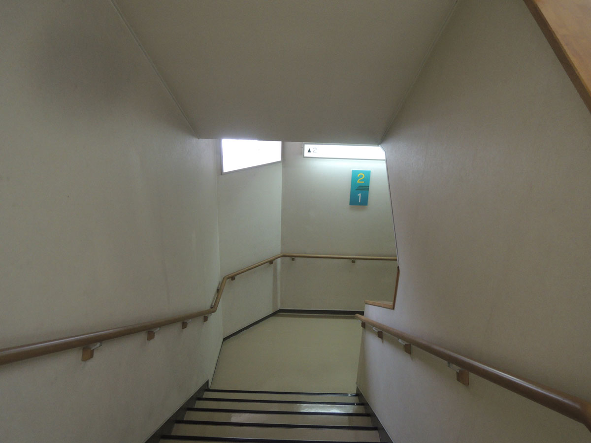 階段と踊り場と廊下 0123 Shoyamao S Rehabilitation