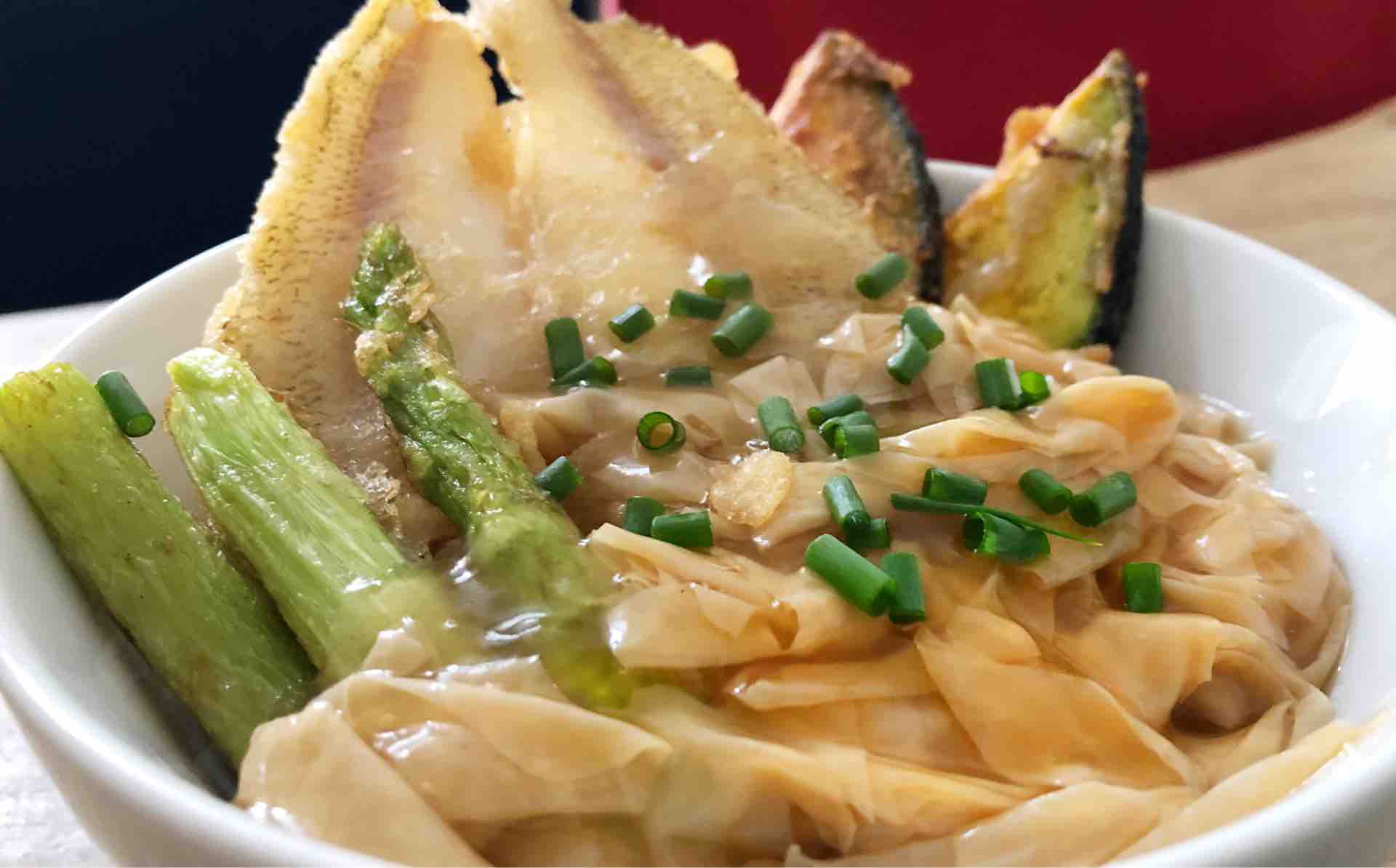 地味に贅沢 きすの天ぷらと湯葉のあんかけ丼 Blue Tetristの釣りノート 地味に贅沢 きすの天ぷらと湯葉のあんかけ丼 Blue Tetristの釣りノート