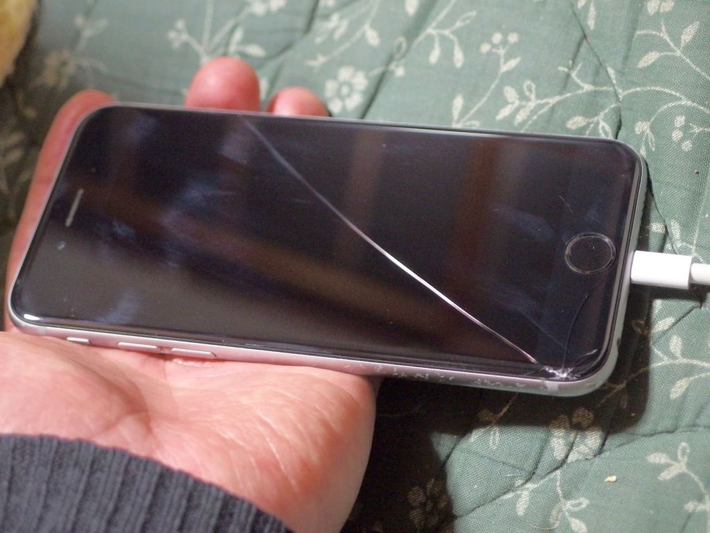 iPhone6sの画面割れとその後の顛末 : 気まチャリblog