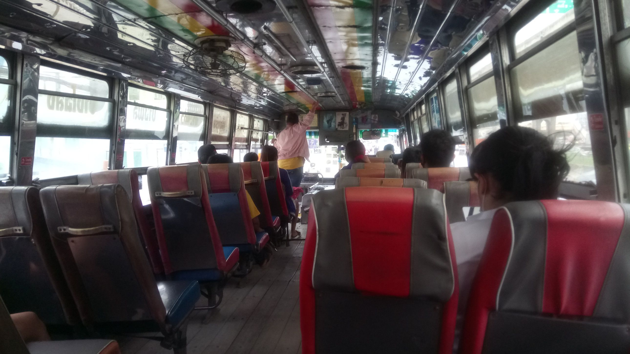 初めての緑のオンボロバス乗車 いまだ旅の途中 クルンテープの大空から Powered By ライブドアブログ 初めての緑のオンボロバス乗車 いまだ旅の途中 クルンテープの大空から Powered By ライブドアブログ