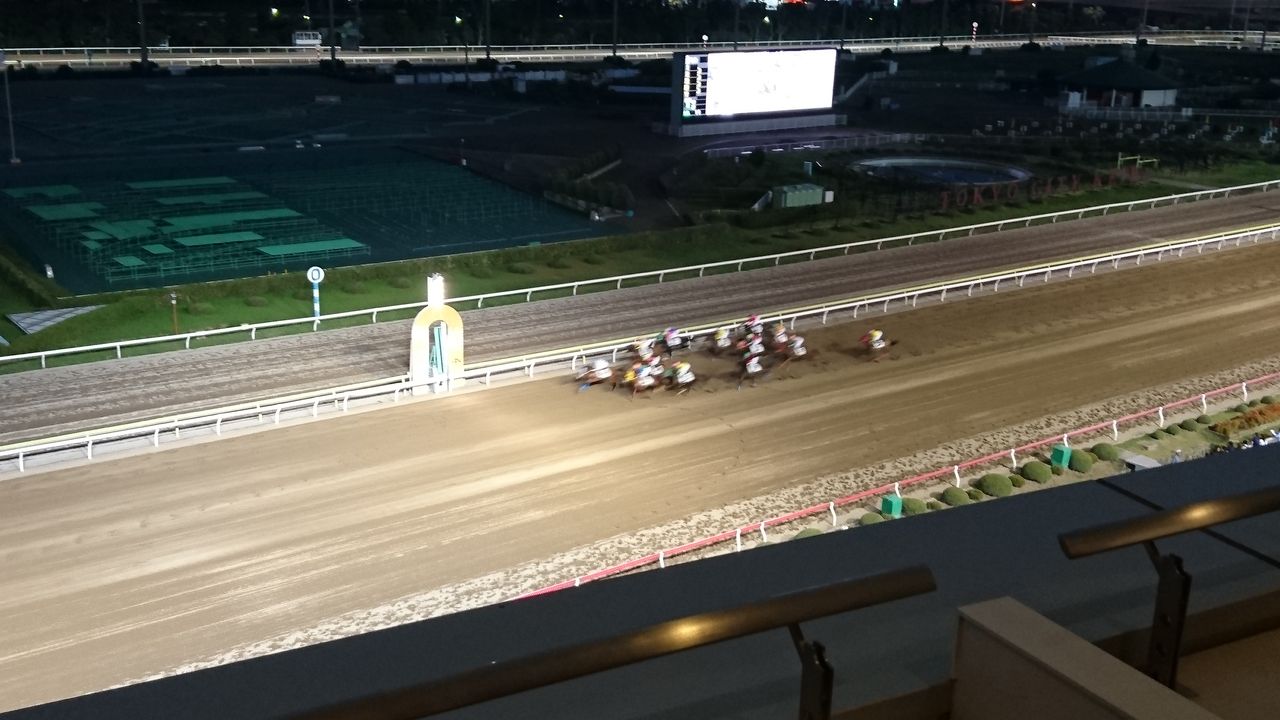 7.�ȥ����󥯥붥��