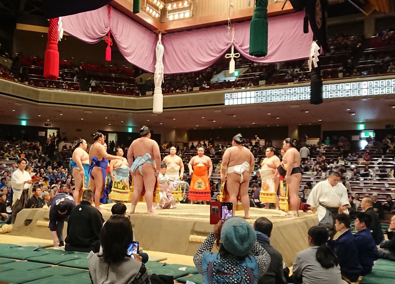 8.��ξ��ɶ����,��