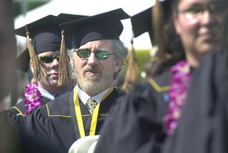 spielberg-graduates-csulb_053102