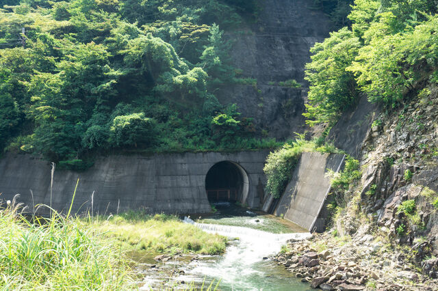 【名前】西洋の方に、当て字で漢字の名前を書くと喜ばれるらしい