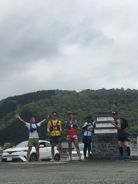 2FD18E73-2945-47A3-9F99-7EE7D2A34823