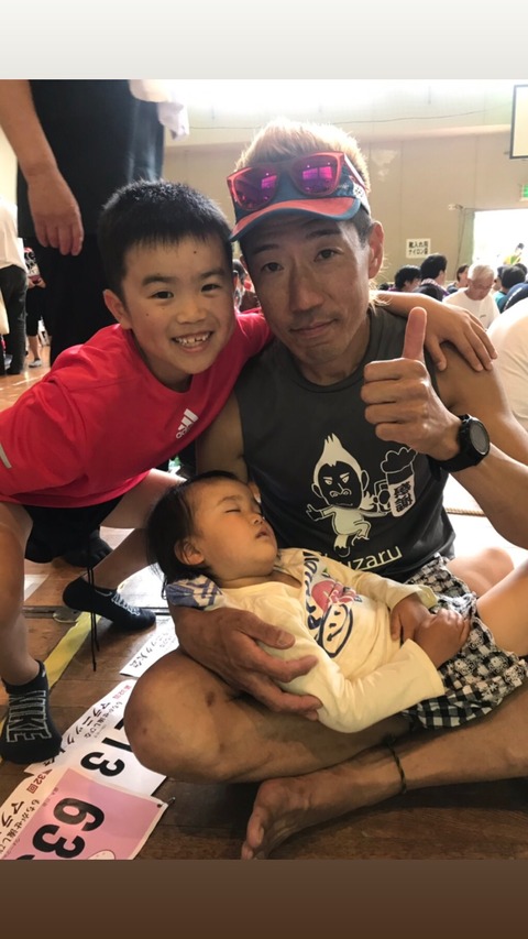 8D3194D9-E606-41E7-878D-C502F35B39DC