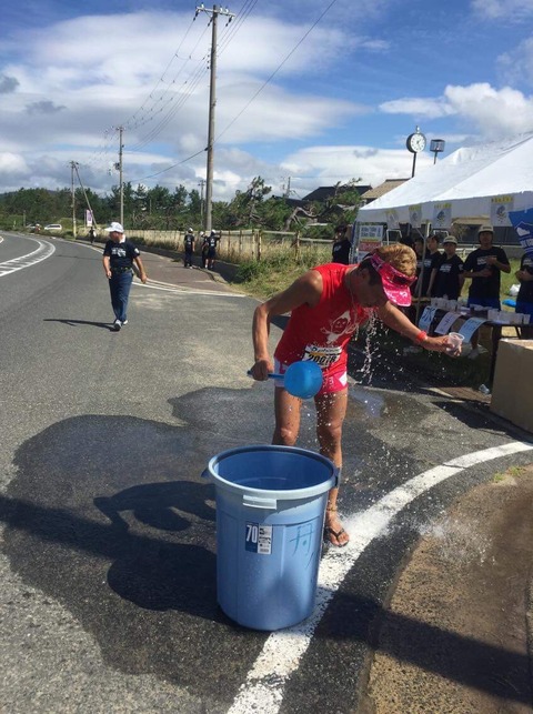 EEDEF03B-DC87-4AED-A7E6-25B3913B90C0