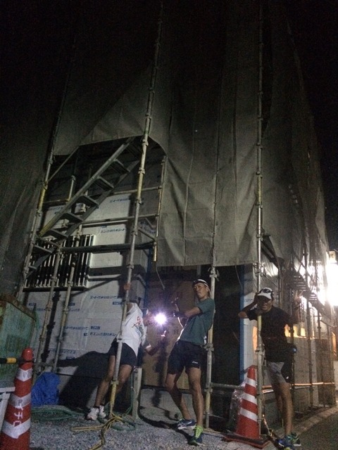 1443524163476