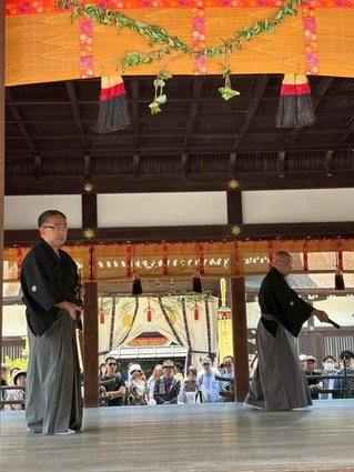 05AEF2D1-12E1-4440-985F-205534A2F2BC-768x1024