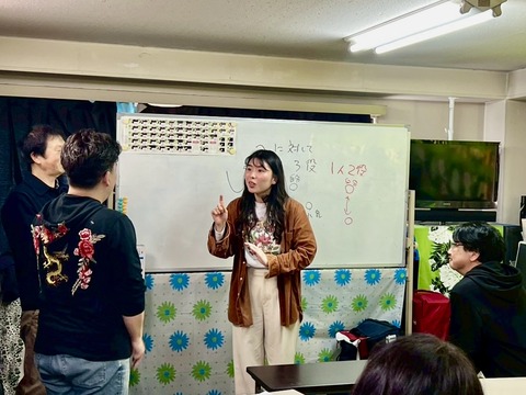 2012F18A-FA3D-49AF-A9D6-DE6C160D7971