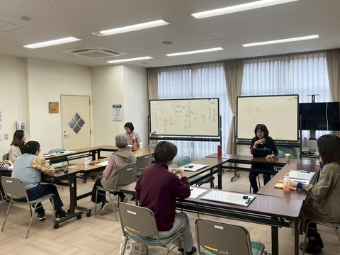 AEEFA915-BF3B-46E0-A2AC-39D98C07DC7A