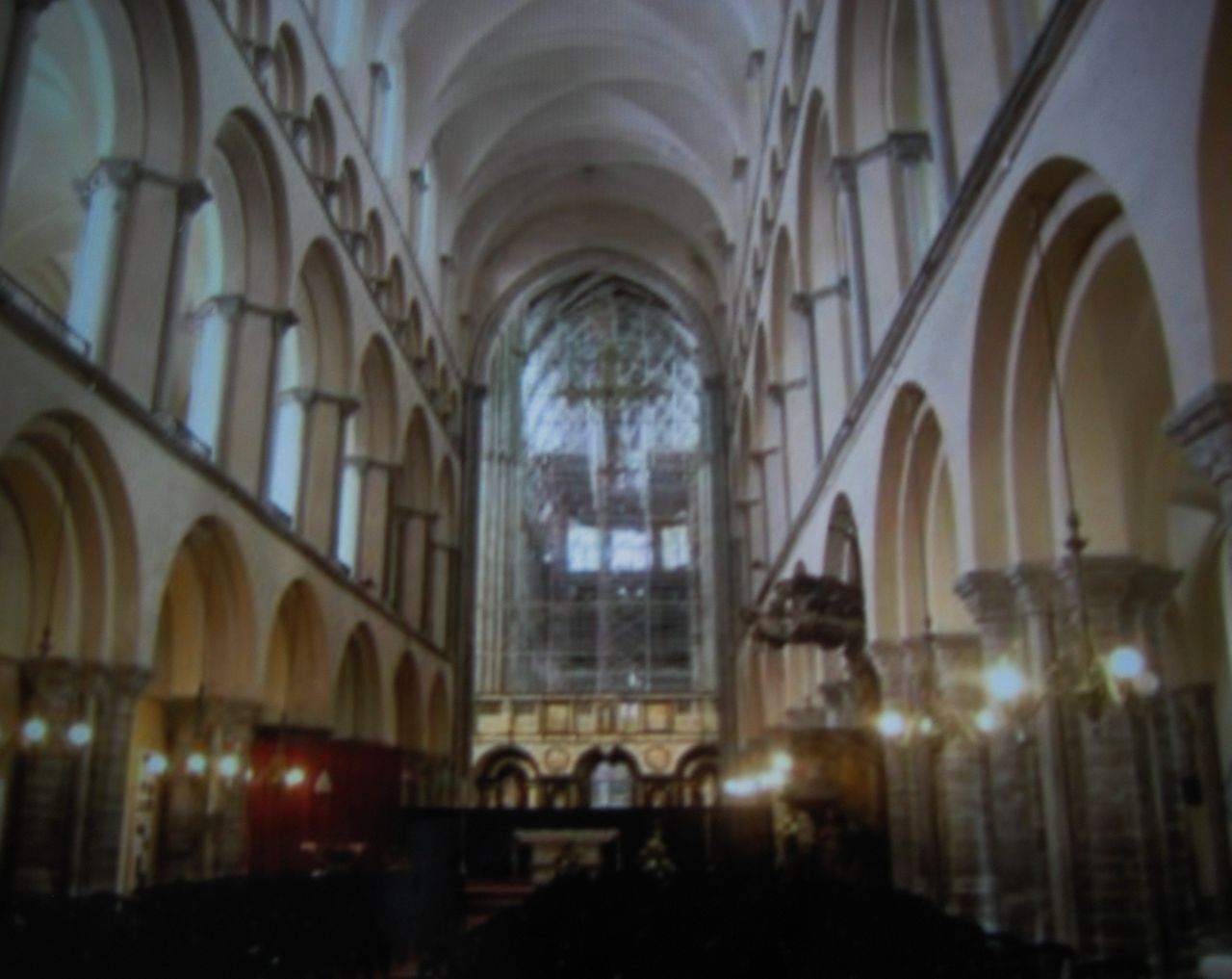 ベルギー トゥルネーのノートルダム大聖堂 に見られる ロマネスク と ゴシック の違い 2 生涯一設計士 佐々木繁の日々