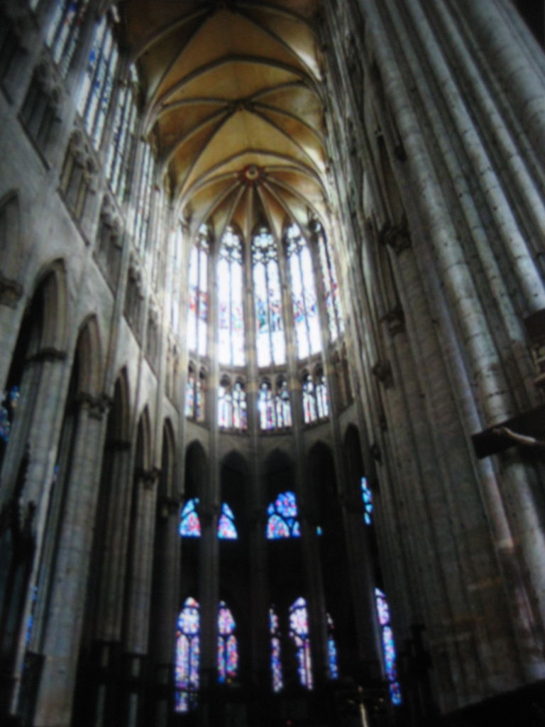 度重なる崩落で 未完の大聖堂 パリの北の街 ボーヴェのサンピエール大聖堂 ボーヴェ大聖堂 生涯一設計士 佐々木繁の日々