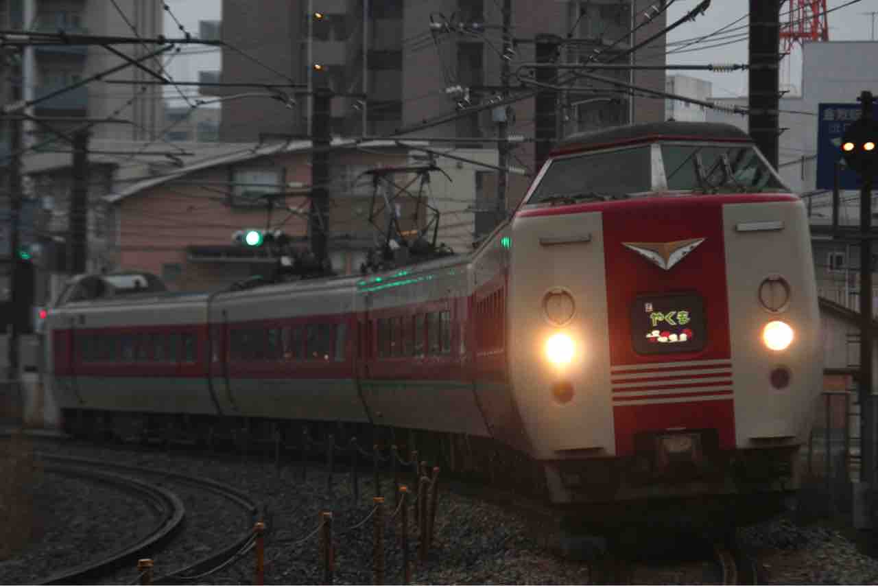 関西遠征その1 旅のはじめは春時雨から : いまを生きる電車たち
