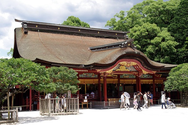 1280px-20100719_Dazaifu_Tenmangu_Shrine_3328
